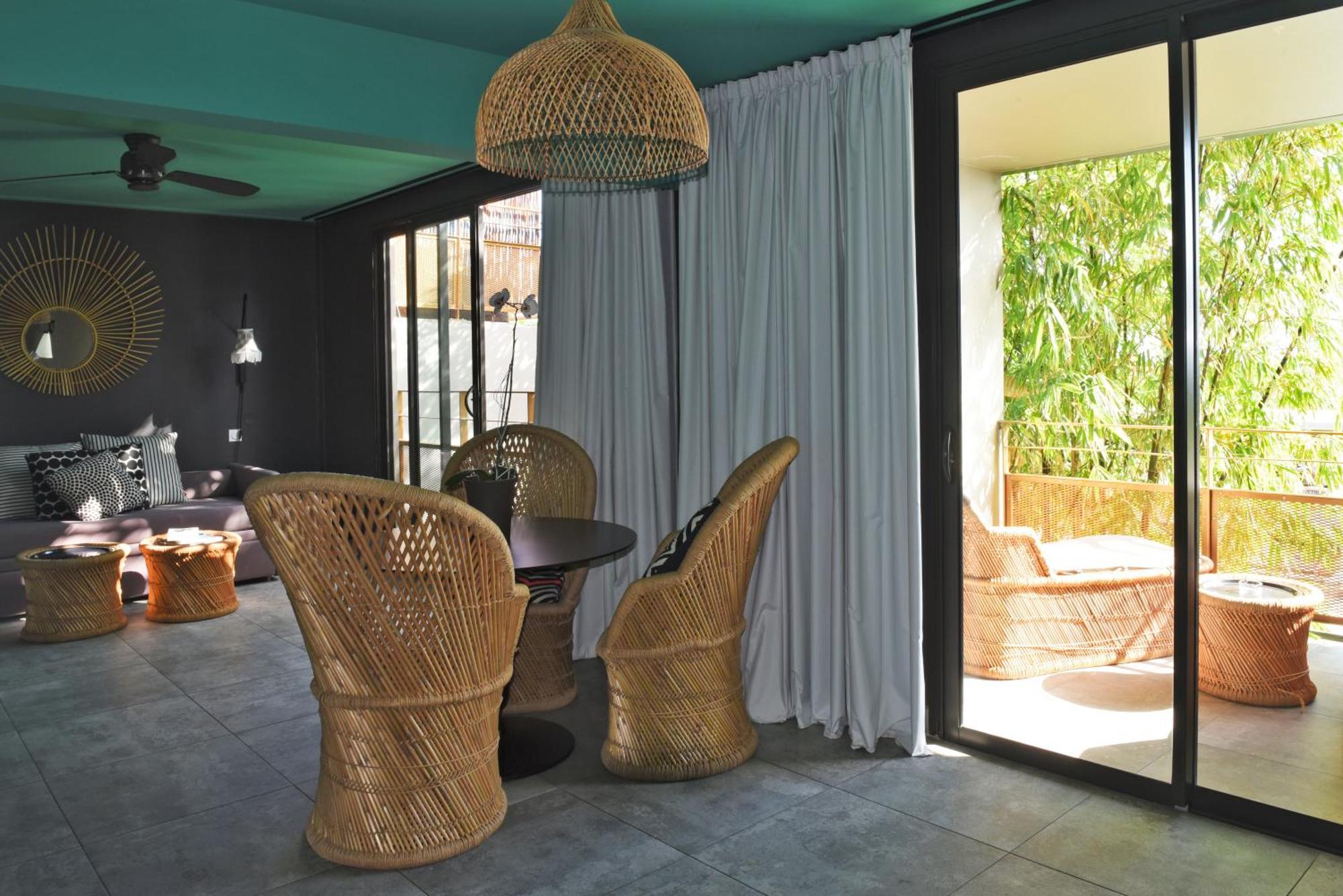 Hotel Dina Morgabine Saint Gilles Zewnętrze zdjęcie