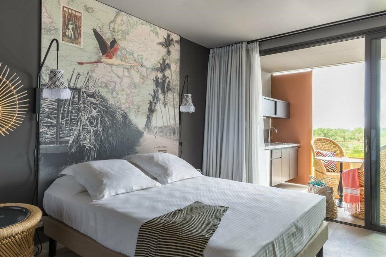 Hotel Dina Morgabine Saint Gilles Zewnętrze zdjęcie